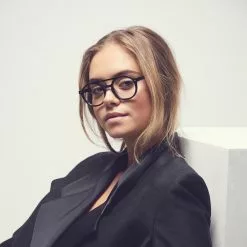 Christopher Cloos Larvotto – Noire Blue Light